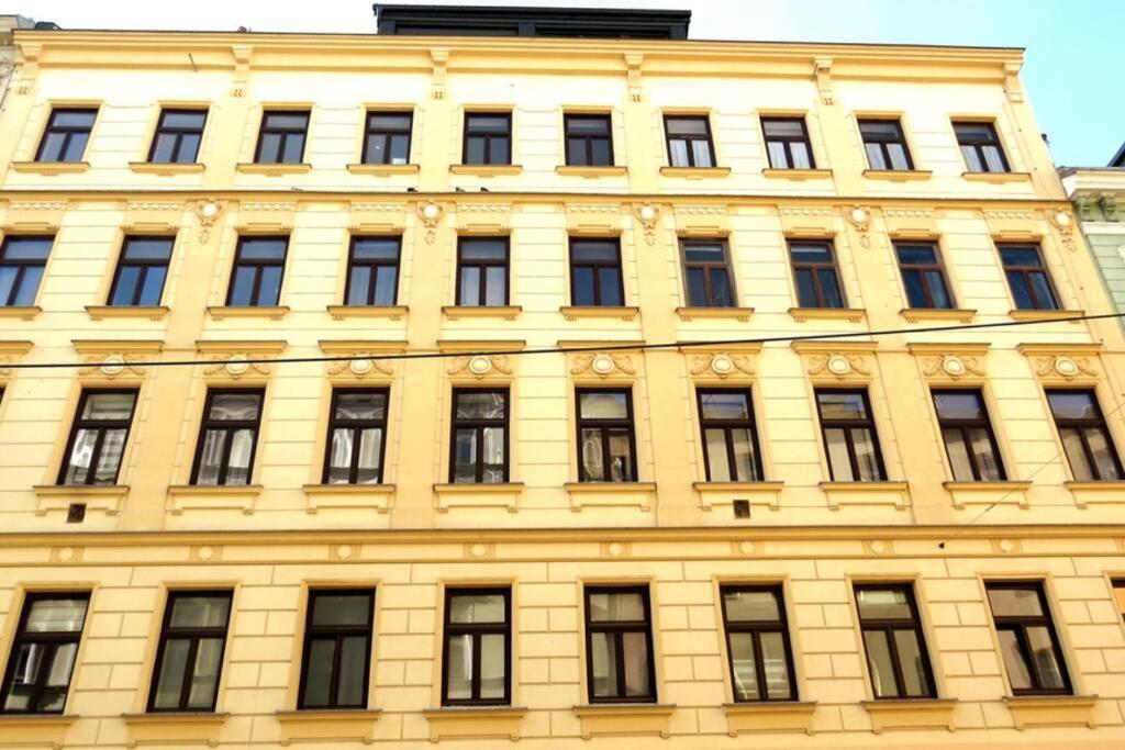 Centrally & Comfortable Wien Exterior foto