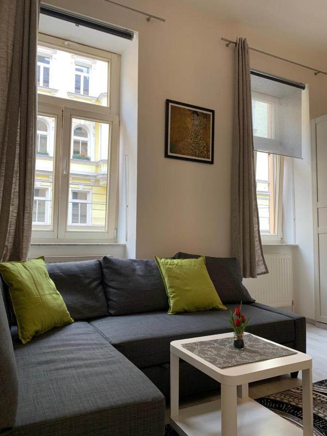 Centrally & Comfortable Wien Exterior foto